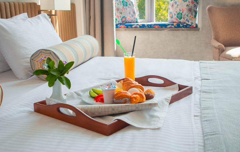 Tři miliardy nocí, z toho dvě třetiny v hotelích