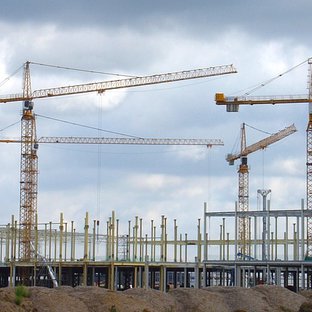 V roce 2024 se u nás prostavělo téměř 700 miliard