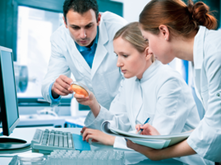 Dva pohledy na výdaje na zdraví