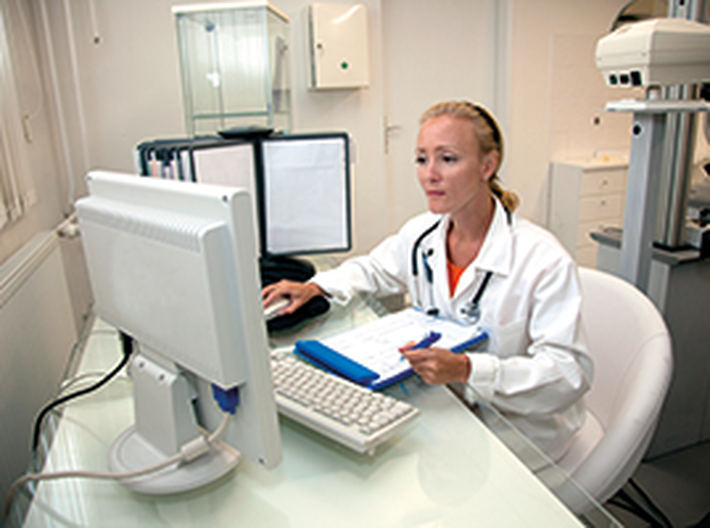 Ordinaci bez počítače  už skoro nikde nenajdete