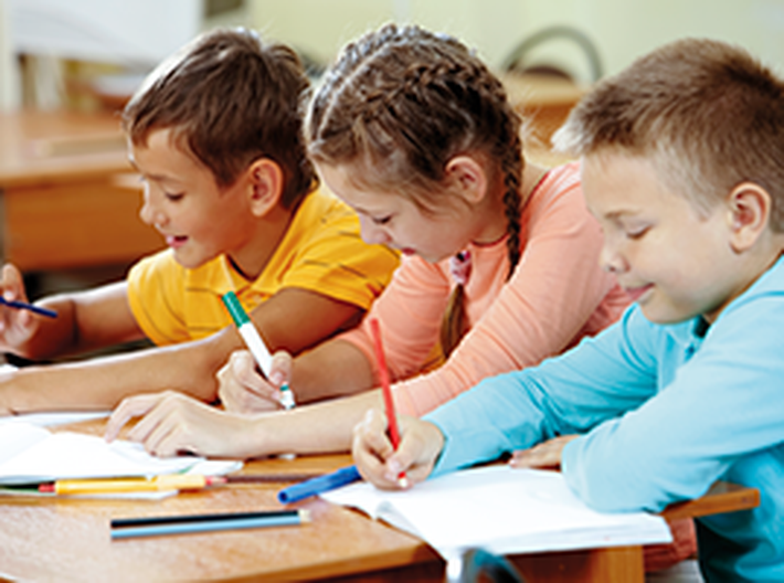 Dětí se speciálními potřebami ve školkách i školách přibývá