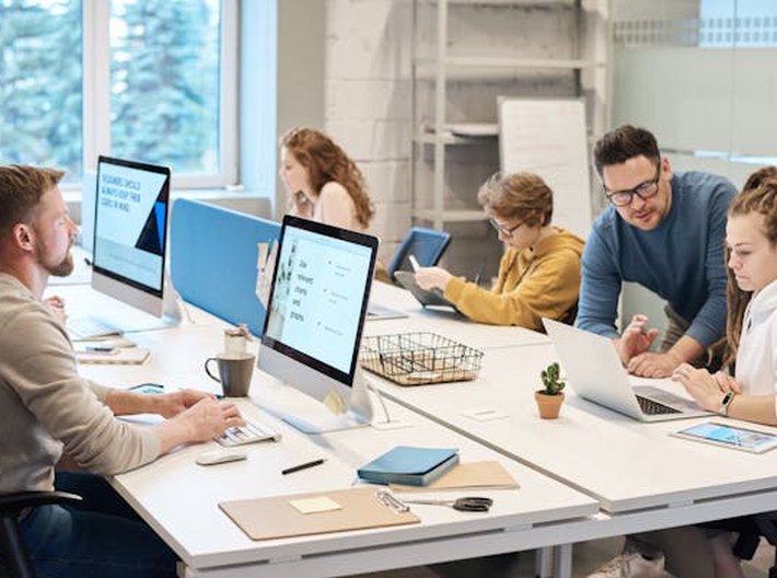 Jak se v EU měří úroveň digitalizace podniků?