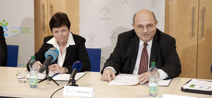 Základní výsledky představila na tiskové konferenci předsedkyně ČSÚ Iva Ritschelová a místopředseda ČSÚ Základní výsledky představila na tiskové konferenci předsedkyně ČSÚ Iva Ritschelová a místopředseda ČSÚ Stanislav Drápal.